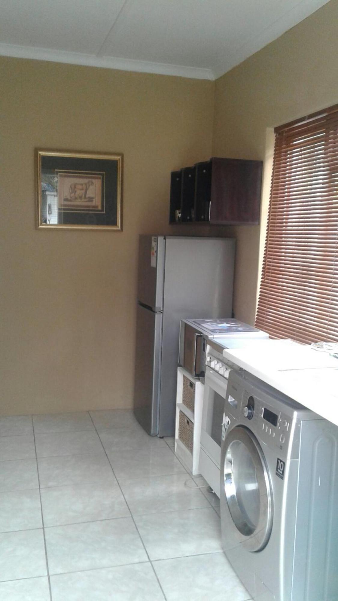 36 Df Strauss Street Apartment Kleinmond Bilik gambar