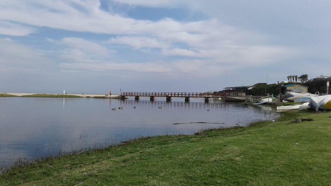 36 Df Strauss Street Apartment Kleinmond Luaran gambar