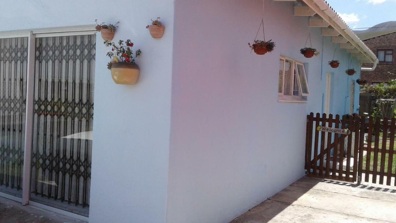 36 Df Strauss Street Apartment Kleinmond Luaran gambar
