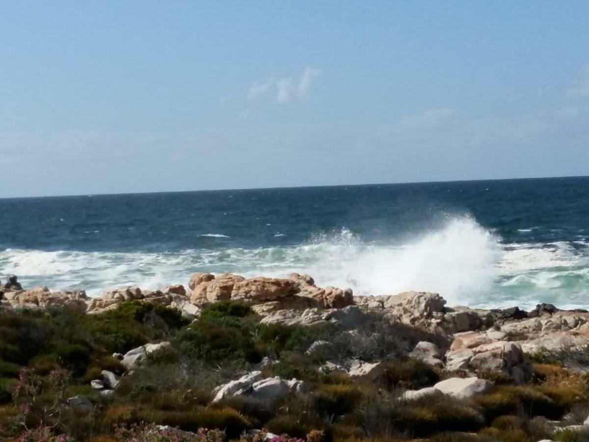 36 Df Strauss Street Apartment Kleinmond Luaran gambar